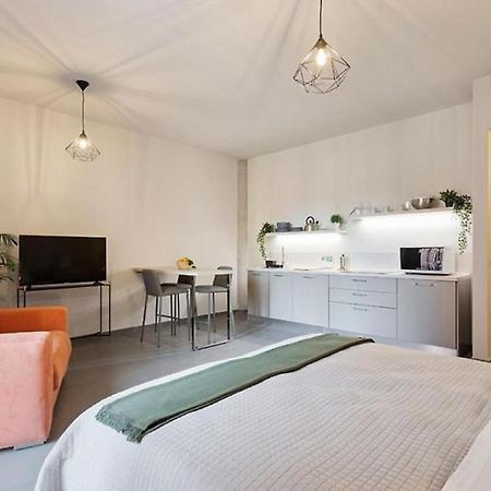 Etna Suite Design Apartments Катания Екстериор снимка