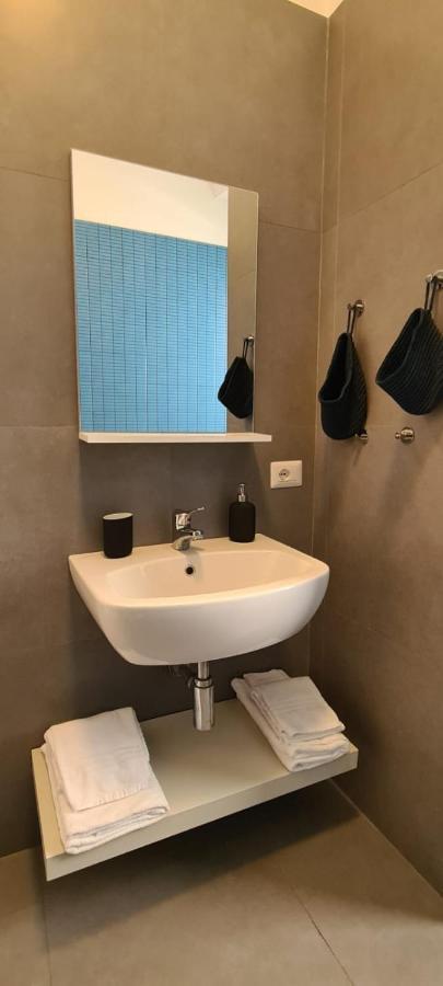 Etna Suite Design Apartments Катания Екстериор снимка